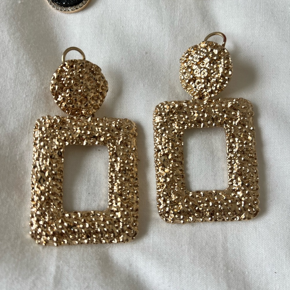Gold earrings